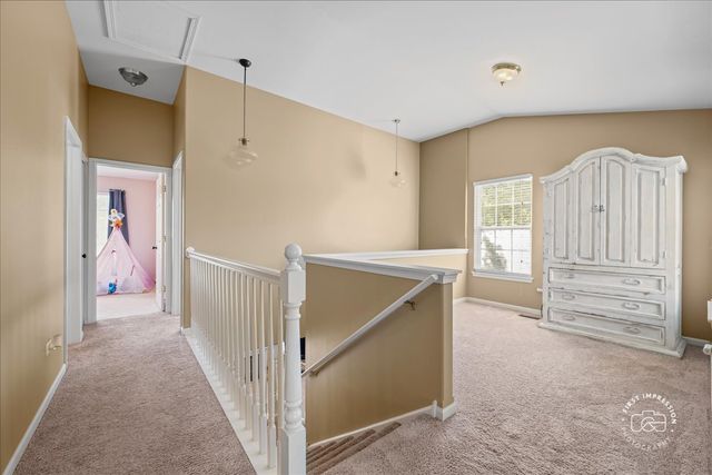 2582 Lorraine Circle 2582, Geneva, IL 60134