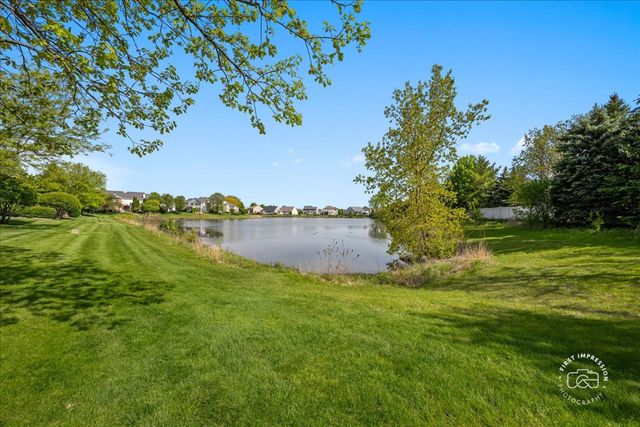 2582 Lorraine Circle 2582, Geneva, IL 60134