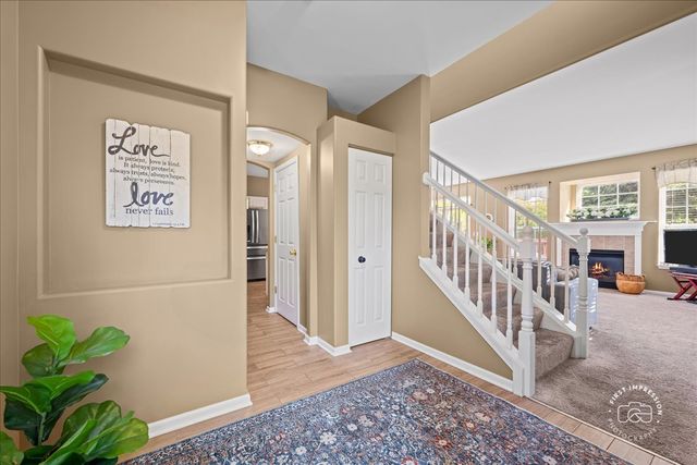 2582 Lorraine Circle 2582, Geneva, IL 60134