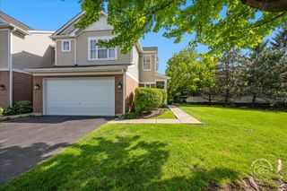 2582 Lorraine Circle 2582, Geneva, IL 60134
