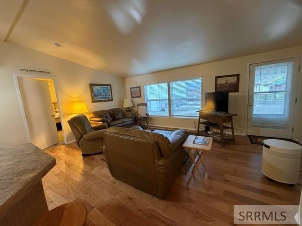 Image 15 of property listing at 805 E Lemhi Avenue, Salmon, ID 83467