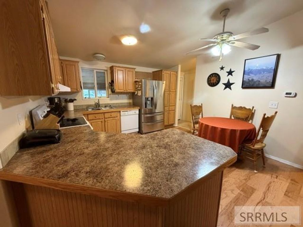 Image 6 of property listing at 805 E Lemhi Avenue, Salmon, ID 83467