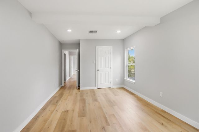 10430 Wiggins Street, Houston, TX 77029