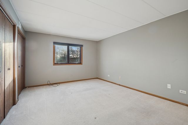 15725 Foxbend Court 1W, Orland Park, IL 60462