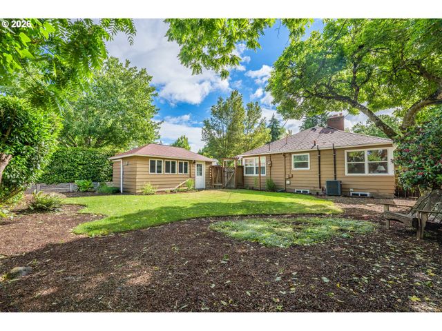1104 Z St, Vancouver, WA 98661