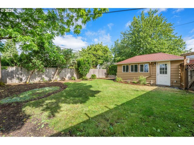 1104 Z St, Vancouver, WA 98661