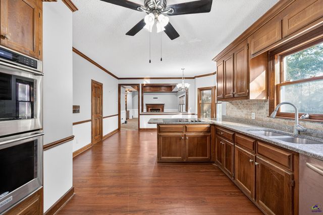 114 Nassau Ct, Macon, GA 31211