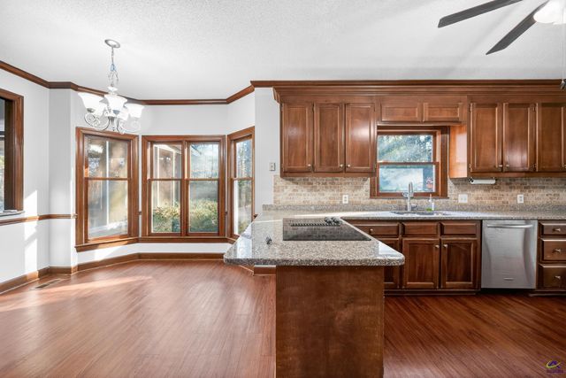 114 Nassau Ct, Macon, GA 31211