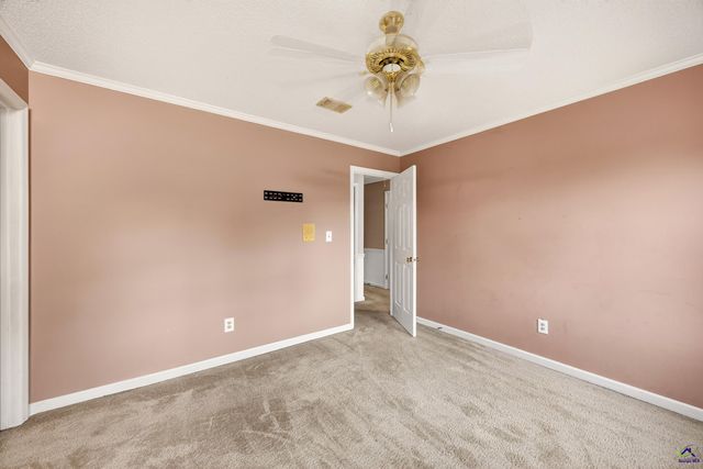 114 Nassau Ct, Macon, GA 31211