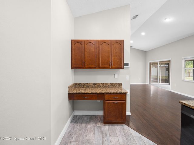 567 Consolata Avenue NW, Palm Bay, FL 32907