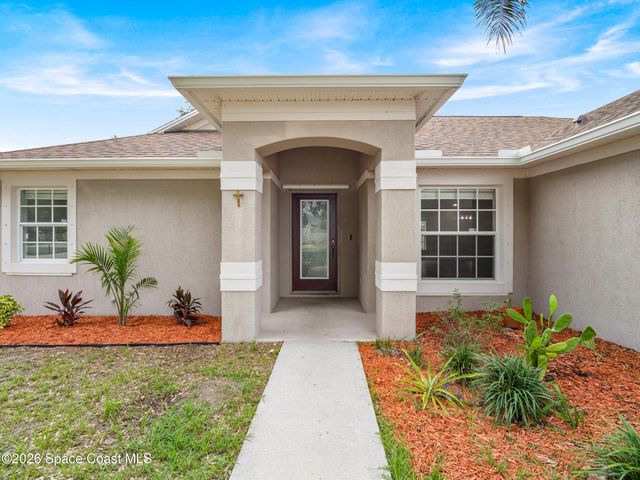 567 Consolata Avenue NW, Palm Bay, FL 32907
