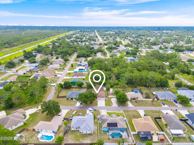 567 Consolata Avenue NW, Palm Bay, FL 32907