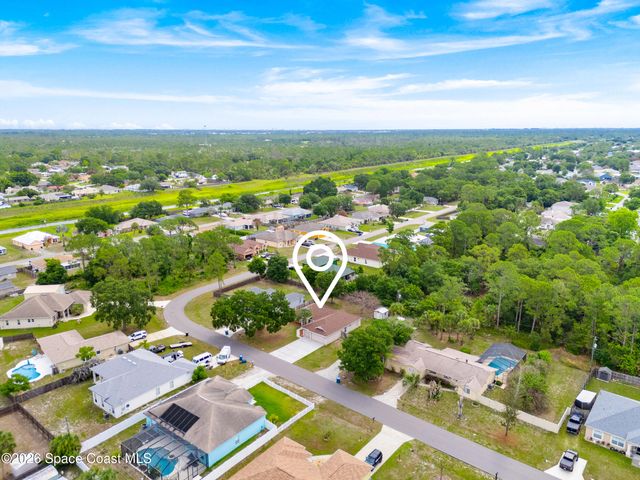 567 Consolata Avenue NW, Palm Bay, FL 32907