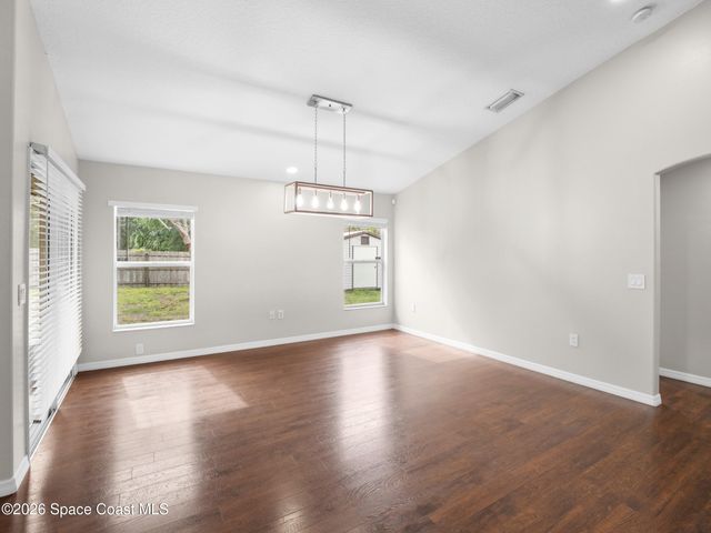 567 Consolata Avenue NW, Palm Bay, FL 32907