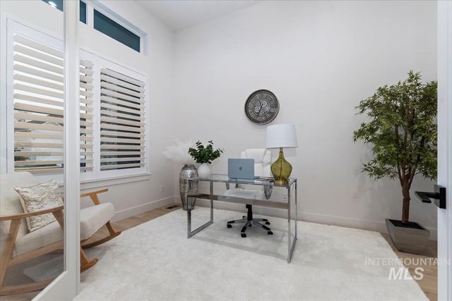 207 S Eagles Roost Way, Eagle, ID 83616