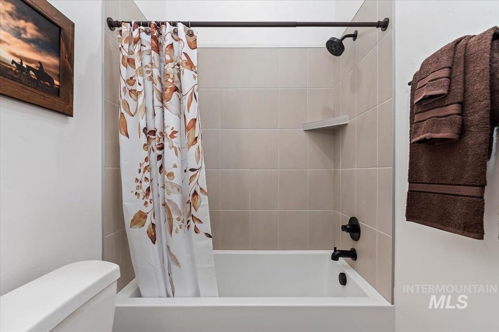 207 S Eagles Roost Way, Eagle, ID 83616 photo 33