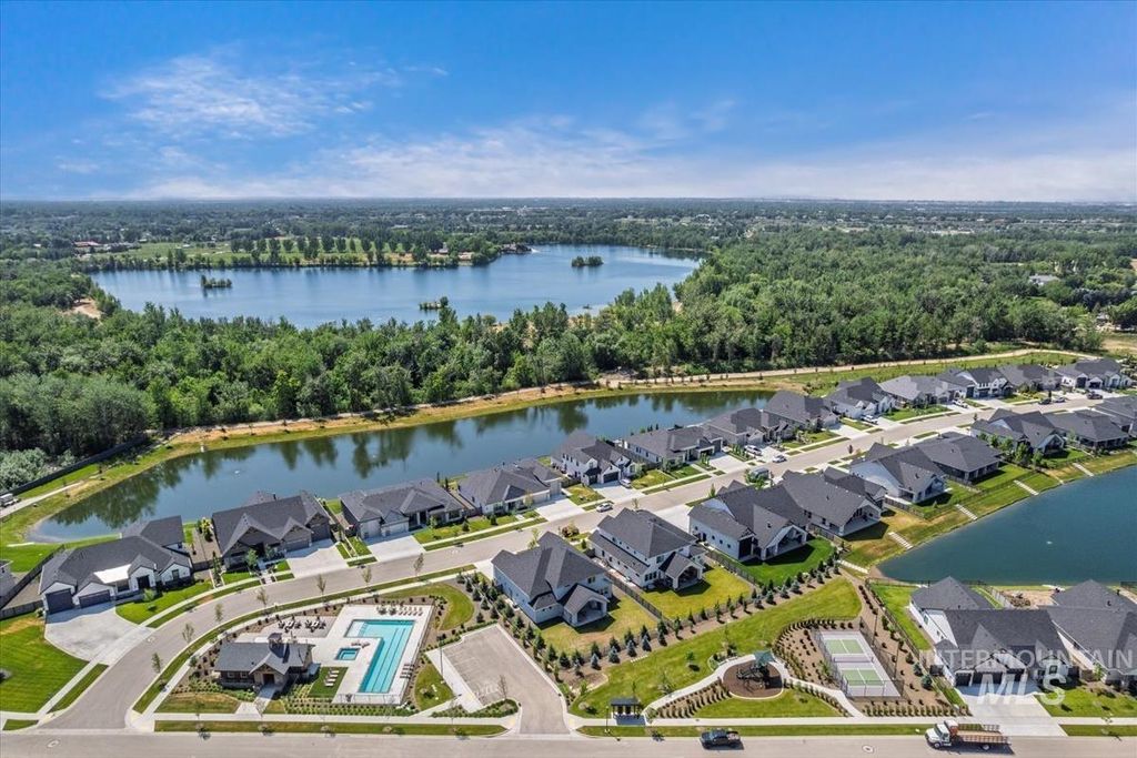 207 S Eagles Roost Way, Eagle, ID 83616 photo 47