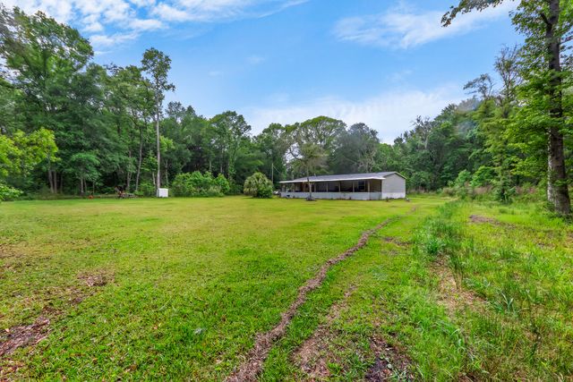 7855 Mary Seabrook Road, Edisto Island, SC 29438