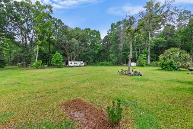 7855 Mary Seabrook Road, Edisto Island, SC 29438