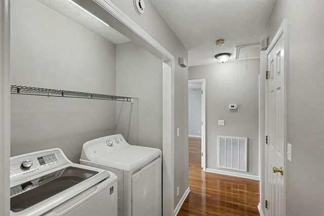 302 Allers Dr, White House, TN 37188