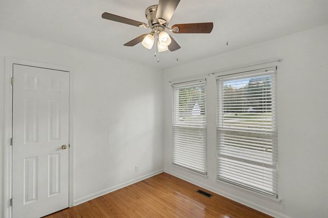 302 Allers Dr, White House, TN 37188