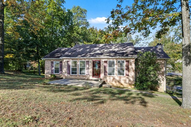 302 Allers Dr, White House, TN 37188