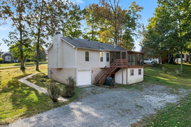 302 Allers Dr, White House, TN 37188
