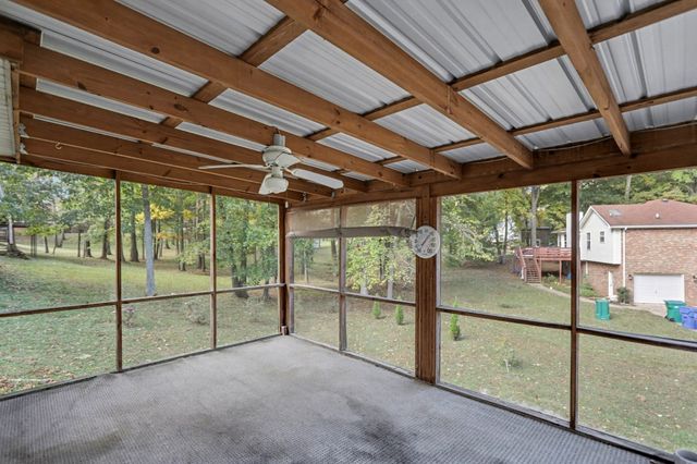 302 Allers Dr, White House, TN 37188