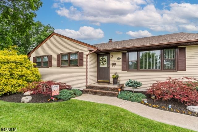 414 N Greasheimer St, Manville Boro, NJ 08835