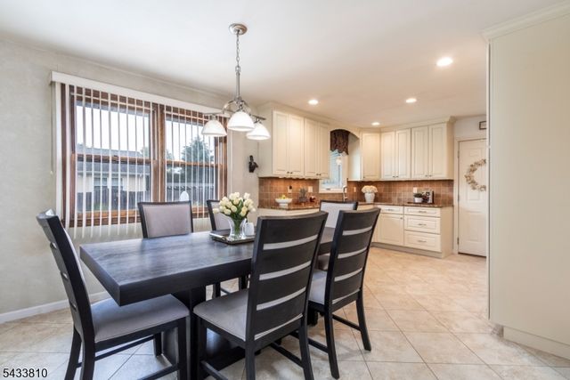 414 N Greasheimer St, Manville Boro, NJ 08835