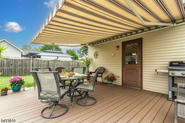 414 N Greasheimer St, Manville Boro, NJ 08835