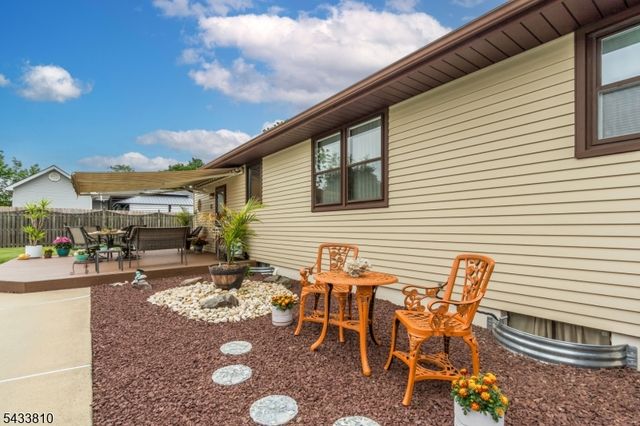 414 N Greasheimer St, Manville Boro, NJ 08835