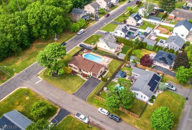 414 N Greasheimer St, Manville Boro, NJ 08835