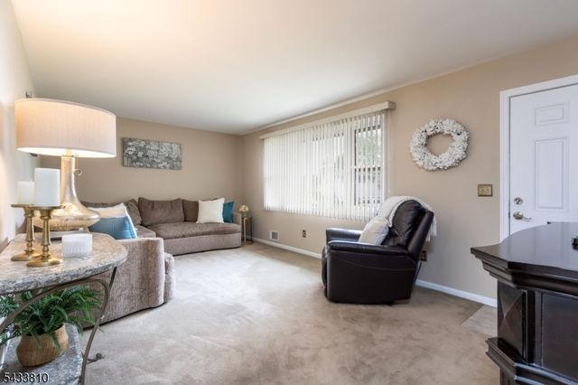 414 N Greasheimer St, Manville Boro, NJ 08835