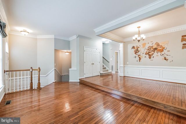 12876 FAIR VALLEY CT, Fairfax, VA 22033
