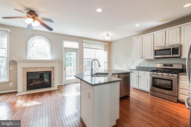 12876 FAIR VALLEY CT, Fairfax, VA 22033