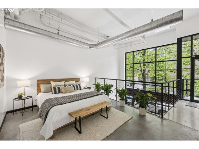 1030 Nw 12TH Ave TH2, Portland, OR 97209