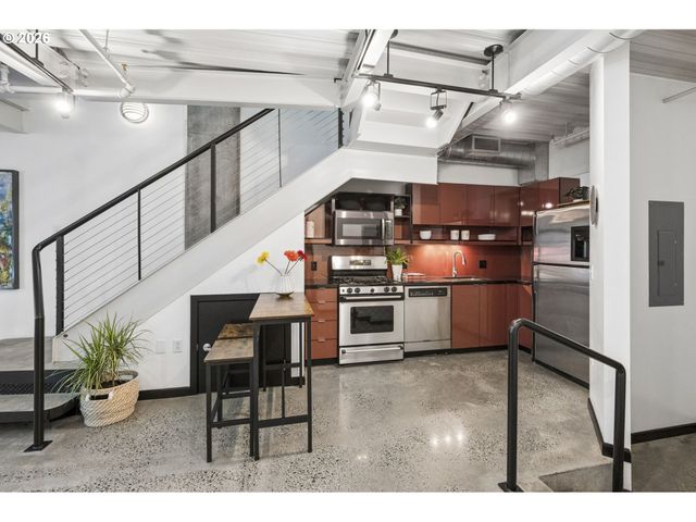 1030 Nw 12TH Ave TH2, Portland, OR 97209