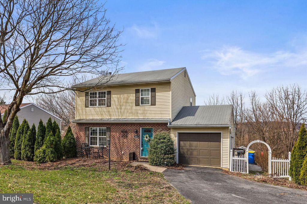 3051 DRUCK VALLEY RD, York, PA 17406