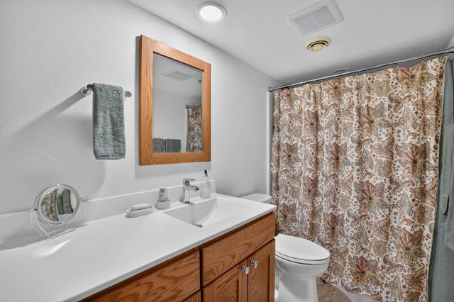 4208 Harvest Lane, Cedar Falls, IA 50613