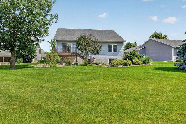4208 Harvest Lane, Cedar Falls, IA 50613