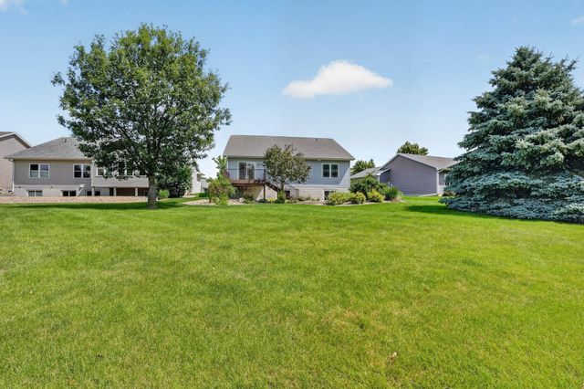 4208 Harvest Lane, Cedar Falls, IA 50613