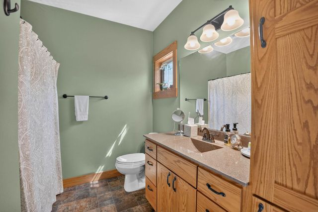 4208 Harvest Lane, Cedar Falls, IA 50613