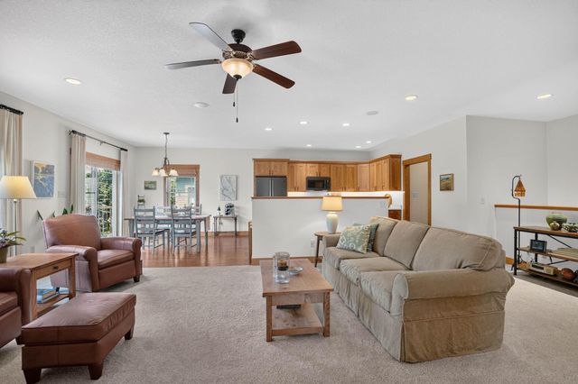 4208 Harvest Lane, Cedar Falls, IA 50613