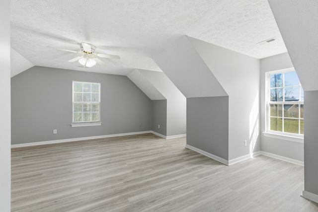 2039 Sterling St, Murfreesboro, TN 37127