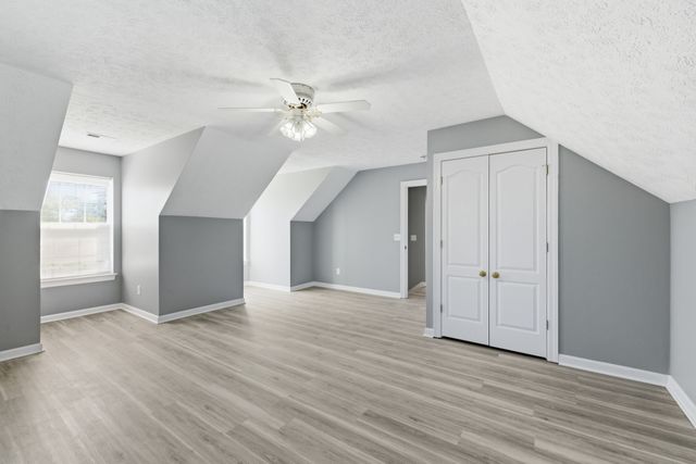 2039 Sterling St, Murfreesboro, TN 37127