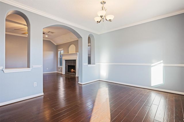 2813 32nd Avenue N, Texas City, TX 77590