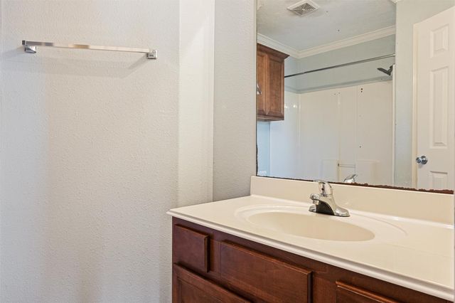 2813 32nd Avenue N, Texas City, TX 77590