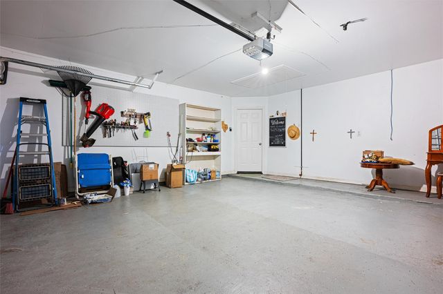 2813 32nd Avenue N, Texas City, TX 77590