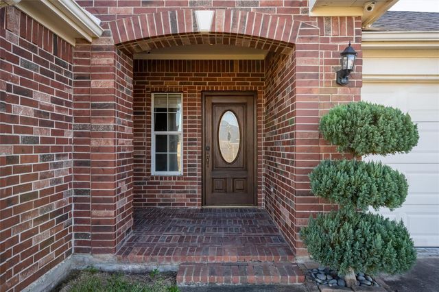 2813 32nd Avenue N, Texas City, TX 77590